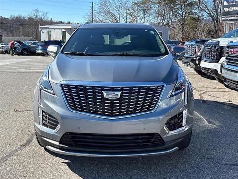 Used 2022 Cadillac XT5 Premium Luxury image 3