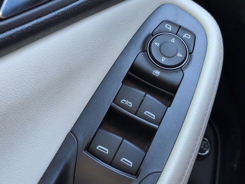 Used 2026 Buick Encore GX Avenir w/ Avenir Technology Package FWD image 24