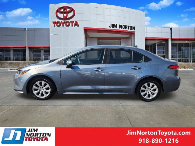 Used 2026 Toyota Corolla LE FWD image 4