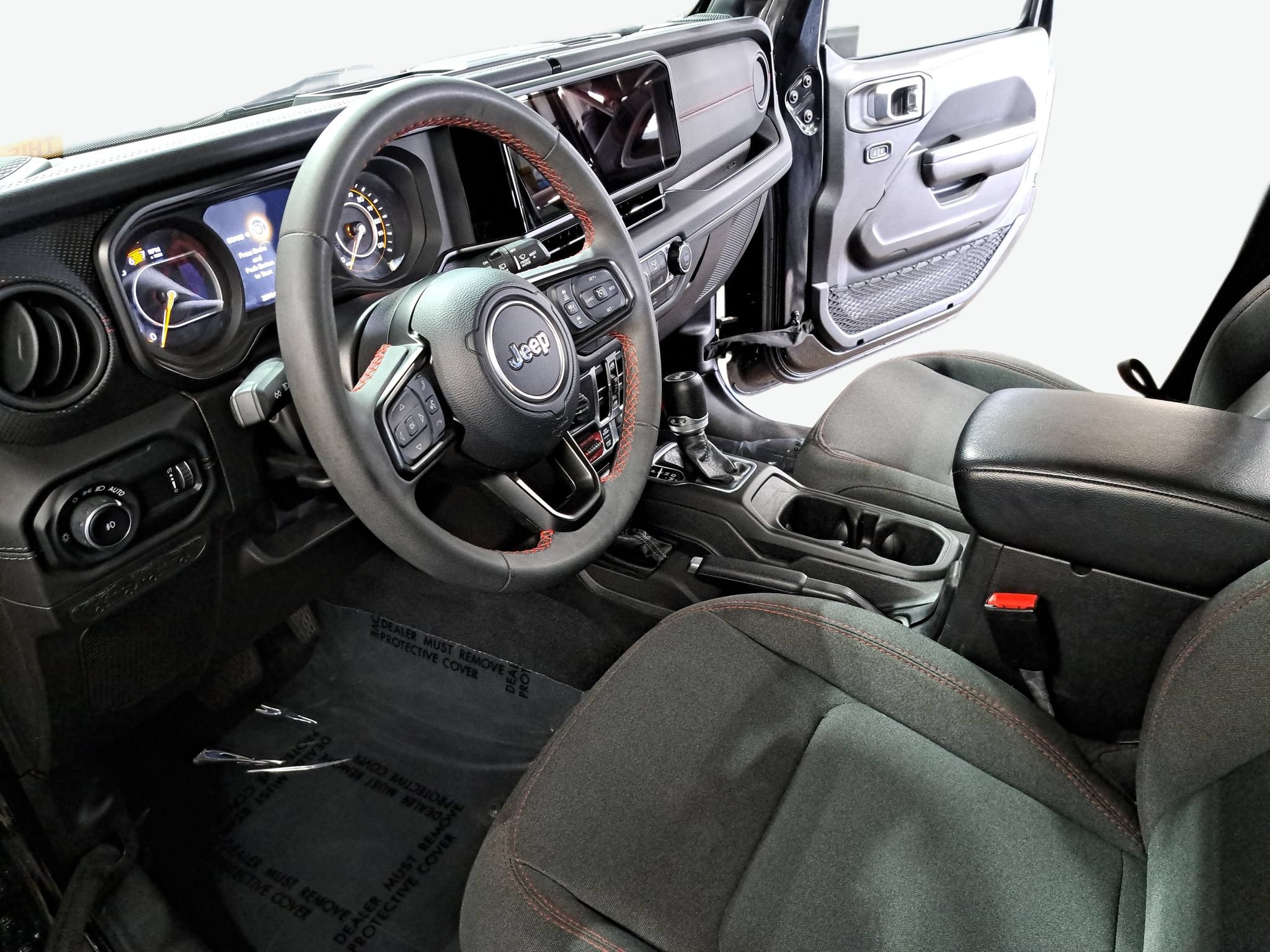 Certified 2024 Jeep Wrangler Unlimited Rubicon w/ Technology Group AWD/4WD image 16