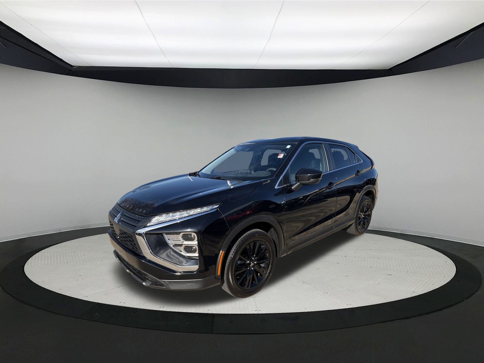 Used 2024 Mitsubishi Eclipse Cross LE AWD/4WD image 3