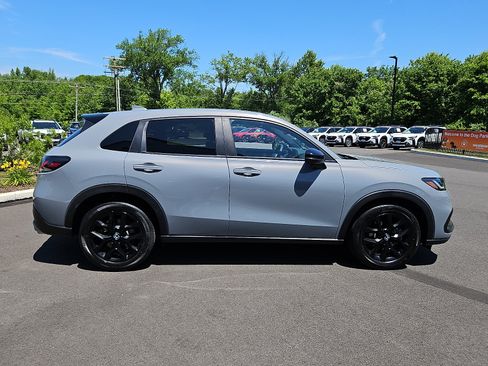 Used 2024 Honda HR-V Sport image 7
