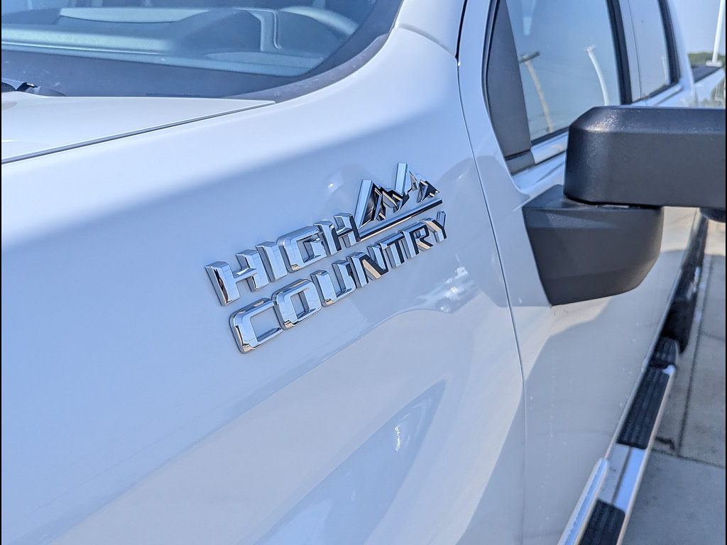 New 2026 Chevrolet Silverado 2500 High Country w/ Technology Package AWD/4WD image 12