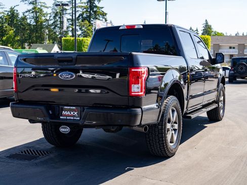 Used 2017 Ford F150 XLT w/ Equipment Group 302A Luxury AWD/4WD image 8