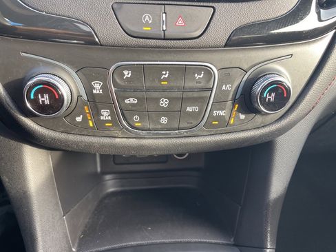 Used 2023 Chevrolet Equinox RS w/ RS Leather Package image 25