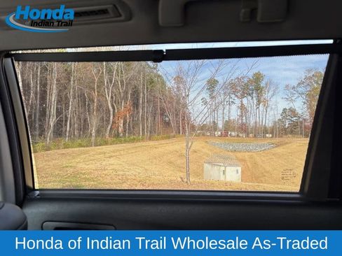 Used 2014 Toyota Highlander Limited image 23