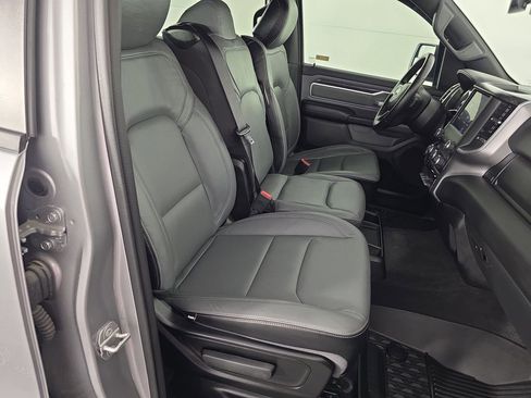 Used 2022 RAM 1500 Big Horn RWD image 35