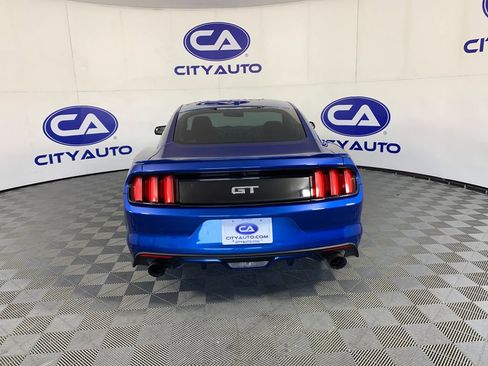 Used 2017 Ford Mustang GT Premium w/ GT Performance Package RWD image 3