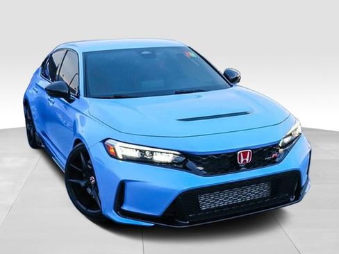Used 2023 Honda Civic Type R image 2