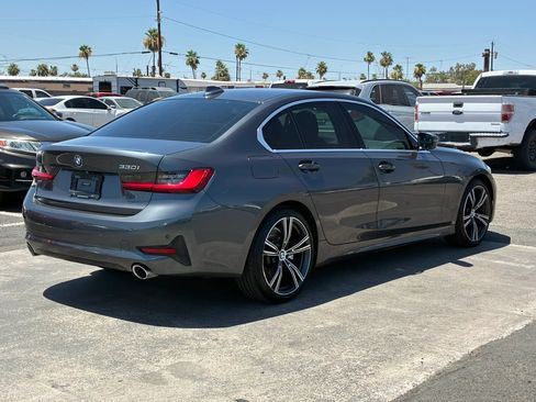 Used 2021 BMW 330i Sedan w/ Convenience Package RWD image 9