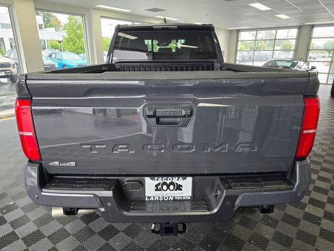 Used 2024 Toyota Tacoma SR5 AWD/4WD image 4