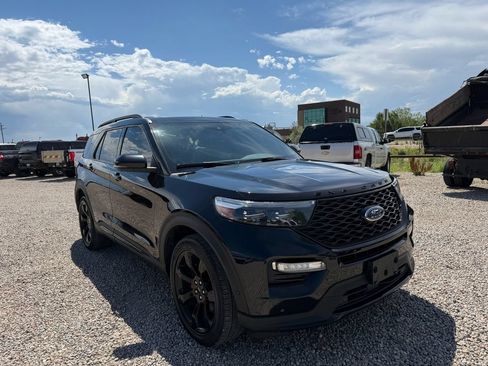 Used 2022 Ford Explorer ST w/ Equipment Group 401A AWD/4WD image 2