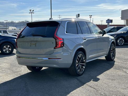 New 2026 Volvo XC90 B5 Plus image 3