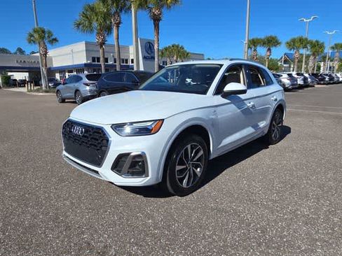 Used 2022 Audi Q5 2.0T Premium w/ Convenience Package AWD/4WD image 4
