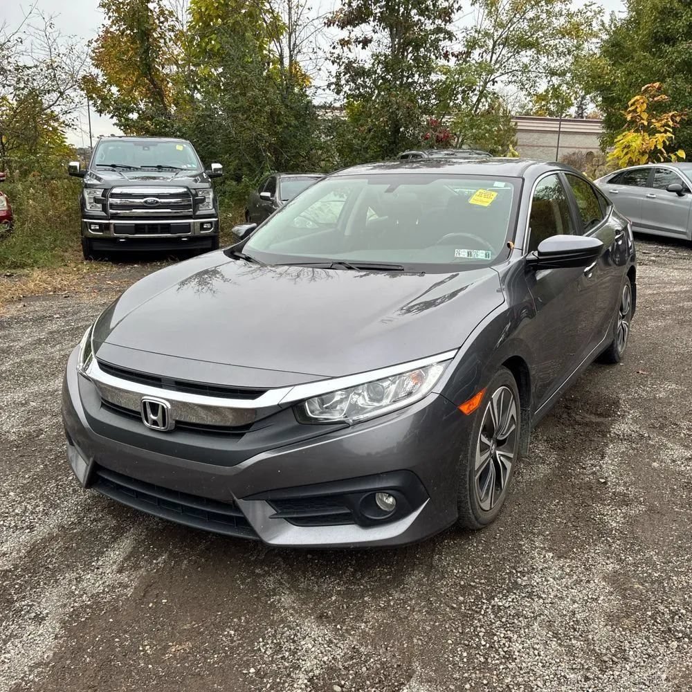 Used 2018 Subaru Outback 2.5i Touring w/ Popular Package #3 AWD/4WD image 1