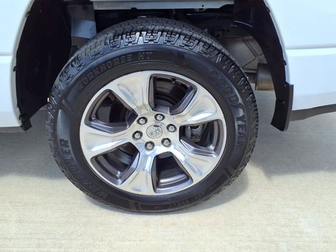 Used 2024 RAM 1500 Laramie RWD image 22