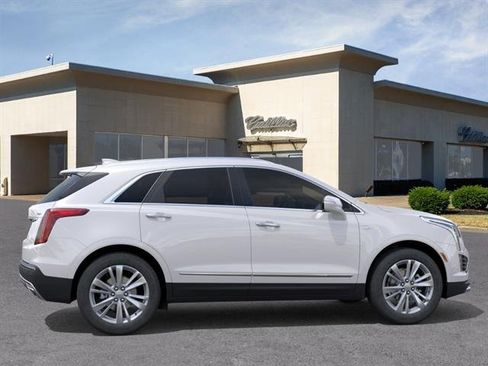 New 2025 Cadillac XT5 Premium Luxury w/ Technology Package AWD/4WD image 5