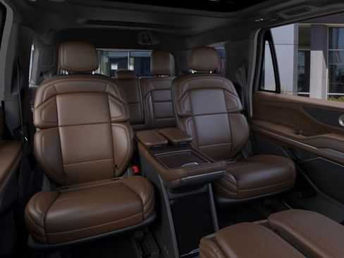 New 2025 Lincoln Navigator Reserve image 34