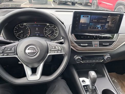 New 2025 Nissan Altima 2.5 SV w/ SV Special Edition Package image 13