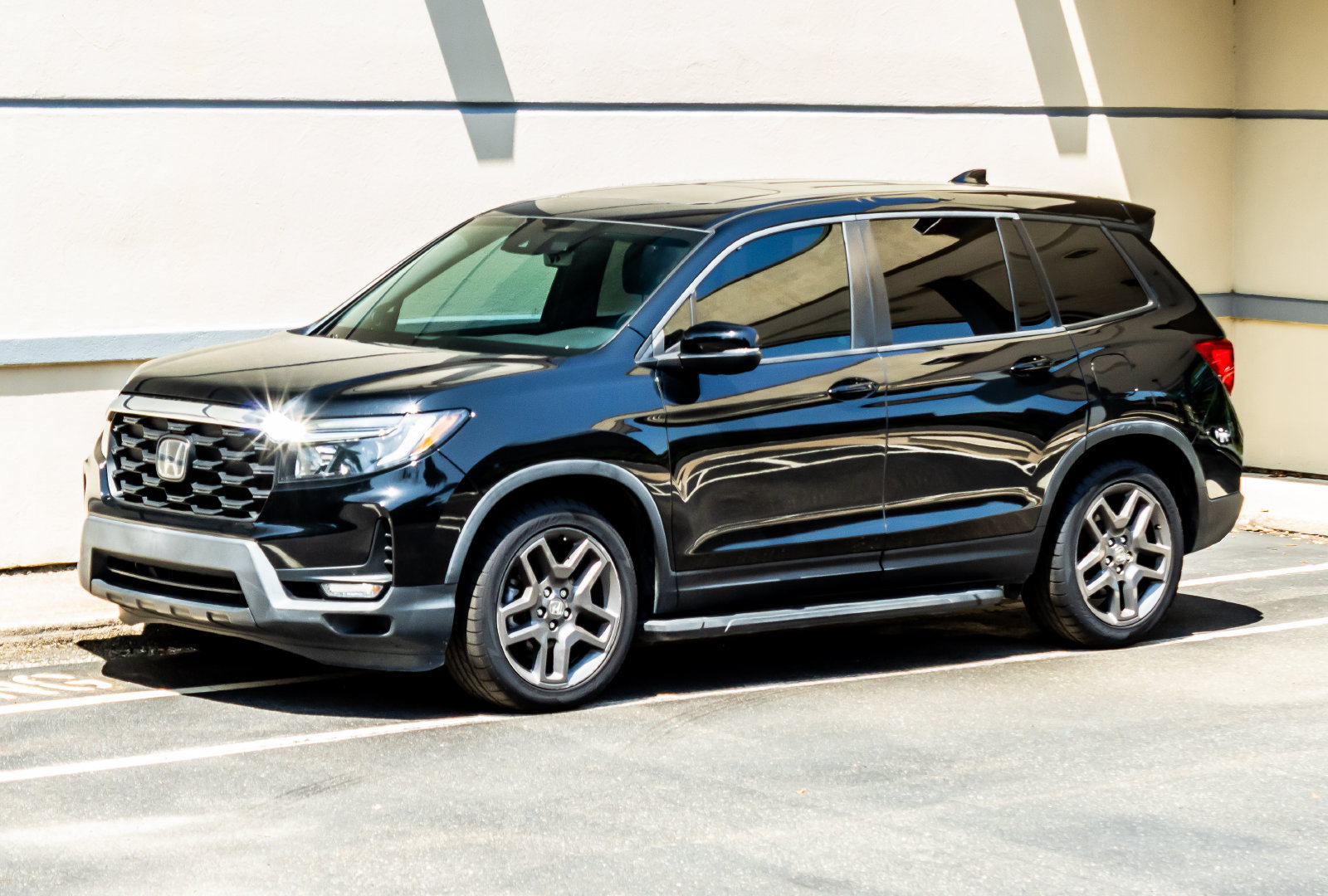 Used 2022 Honda Passport EX-L image 3