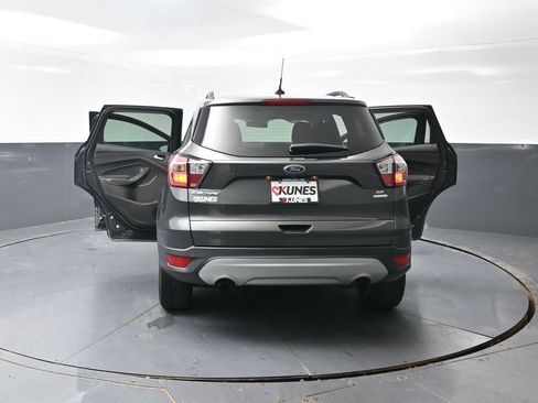 Used 2018 Ford Escape SE w/ SE Sync 3 Package FWD image 57