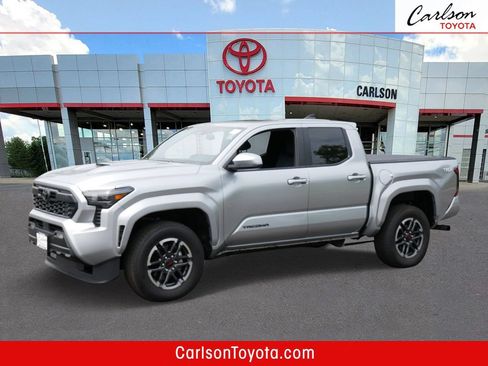 Used 2025 Toyota Tacoma TRD Sport w/ TRD Sport Upgrade Package AWD/4WD image 1
