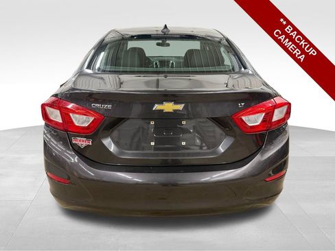 Used 2016 Chevrolet Cruze LT w/ Convenience Package image 4