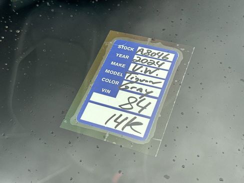 Used 2024 Volkswagen Tiguan SEL R-Line image 25