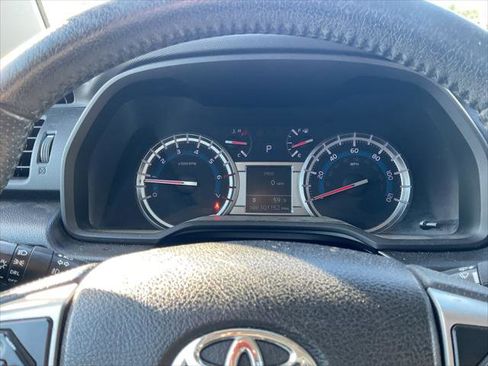 Used 2019 Toyota 4Runner SR5 Premium image 32