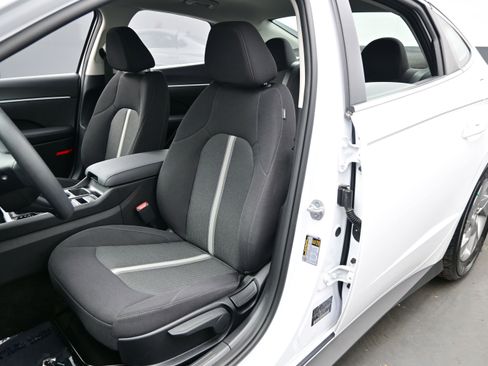Certified 2026 Hyundai Sonata SE FWD image 11