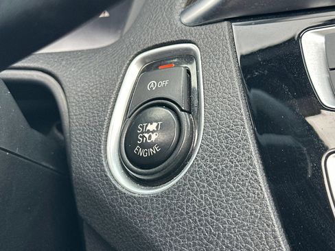 Used 2018 BMW 230i Convertible image 30