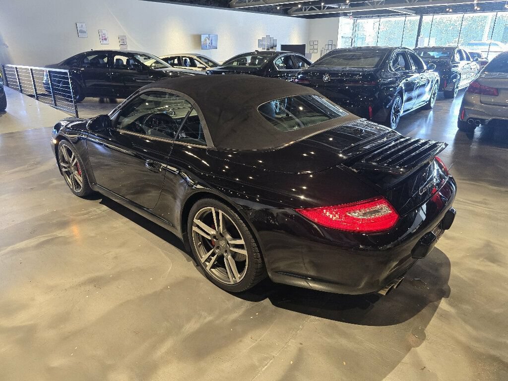 Used 2012 Porsche 911 Cabriolet image 34