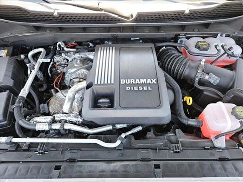 New 2026 Chevrolet Silverado 1500 ZR2 w/ LPO, Dark Essentials Package AWD/4WD image 18