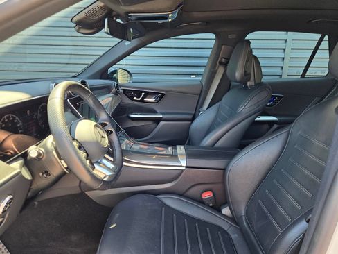 Used 2025 Mercedes-Benz GLC 43 AMG 4MATIC image 27