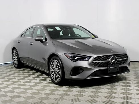 Used 2025 Mercedes-Benz CLA 250 image 31