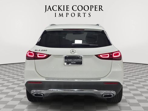 Used 2021 Mercedes-Benz GLA 250 w/ Premium Package image 6