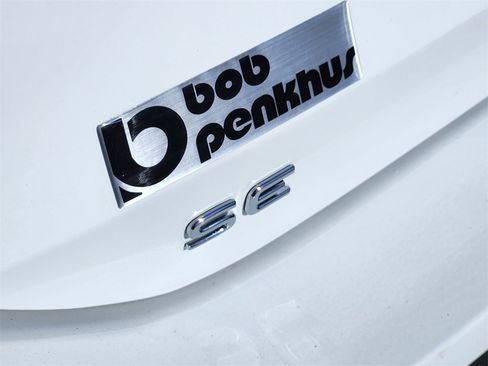 New 2026 Volkswagen Tiguan SE image 30