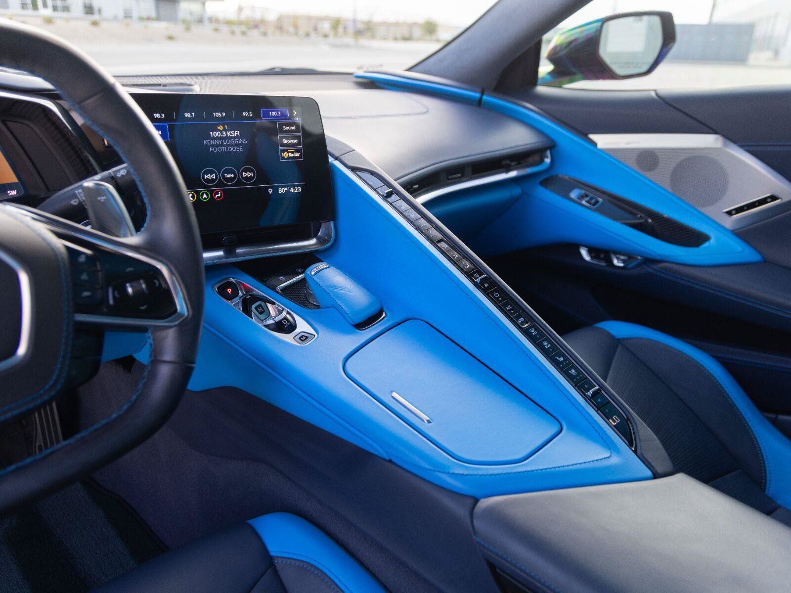 Used 2020 Chevrolet Corvette Stingray Premium Cpe w/ 3LT Preferred Equipment Group RWD image 27