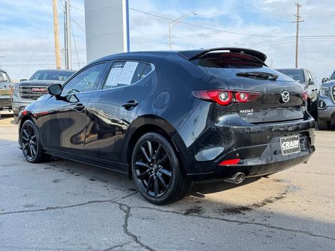 Used 2024 MAZDA MAZDA3 Hatchback w/Premium Plus Pkg image 5