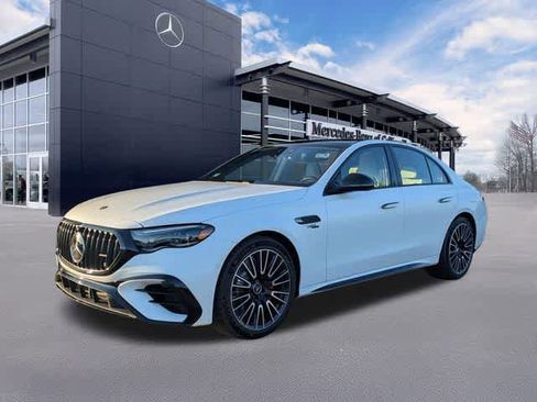 New 2026 Mercedes-Benz E 53 AMG e 4MATIC Sedan image 4