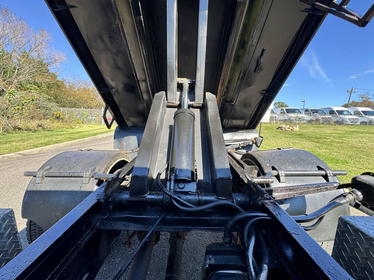 Used 2018 Ford F550 4x4 Regular Cab Super Duty image 15