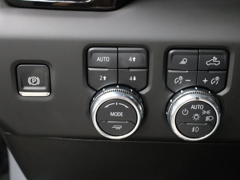 Used 2025 GMC Sierra 2500 AT4 AWD/4WD image 65