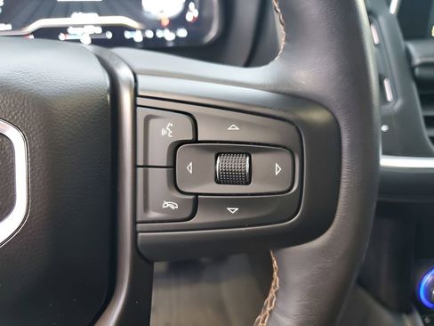 Used 2022 GMC Yukon XL AT4 image 36