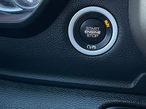 Used 2022 RAM 1500 Laramie image 17