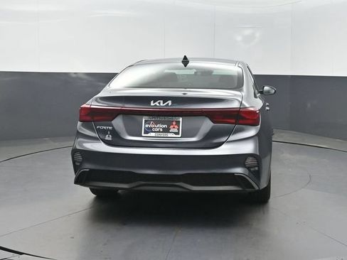 Used 2024 Kia Forte LXS FWD image 25