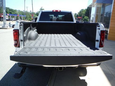 Used 2026 RAM 2500 Big Horn AWD/4WD image 23