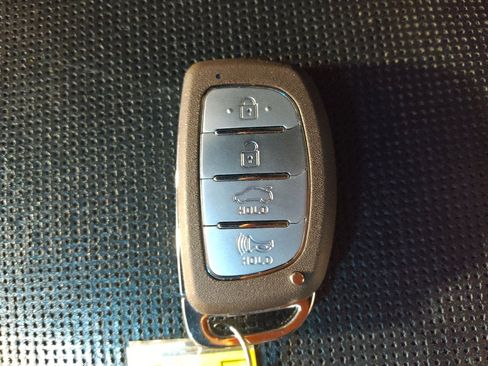 Used 2019 Hyundai Sonata Limited w/ Cargo Package image 32