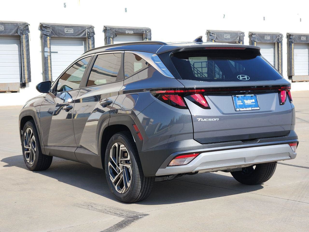 New 2026 Hyundai Tucson SEL Plus FWD image 3
