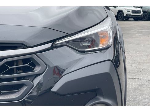 Used 2024 Subaru Crosstrek 2.0i Premium image 17