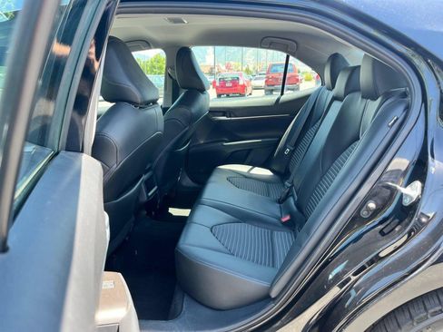 Used 2024 Toyota Camry SE FWD image 24